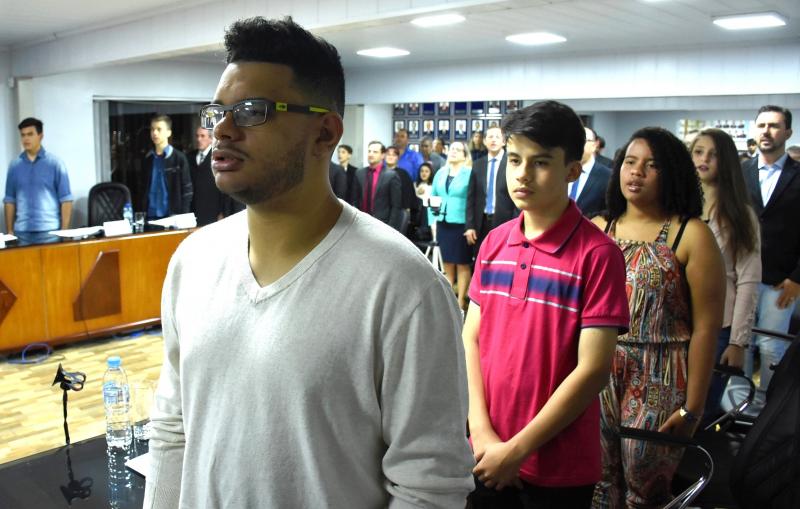 Parlamento Jovem é empossado na Câmara Municipal